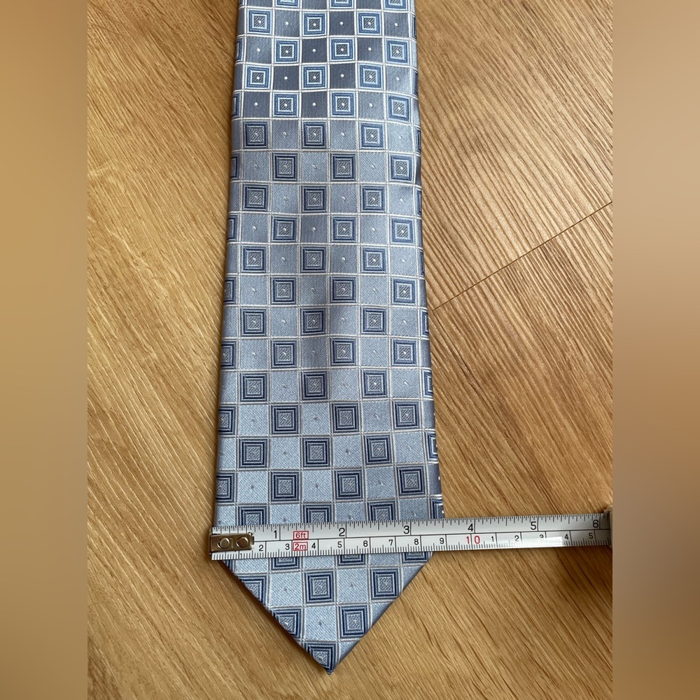 Donald Trump blue silk tie geometric pattern signature collection - Picture 3 of 4